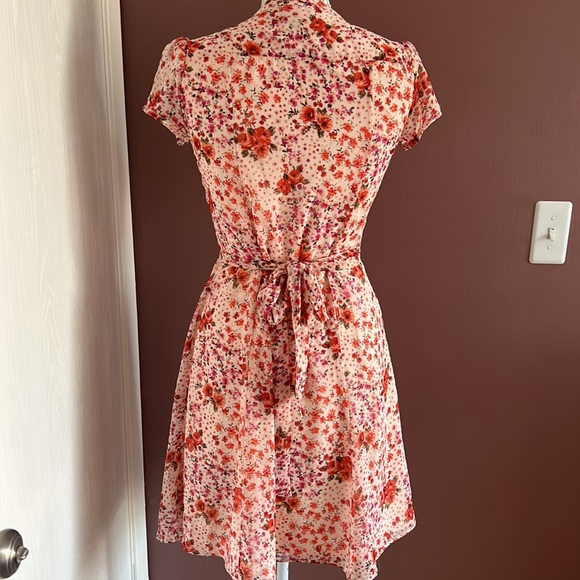 CHAUS Floral Pleat Dress in Pink and Orange - Picture 4 of 8